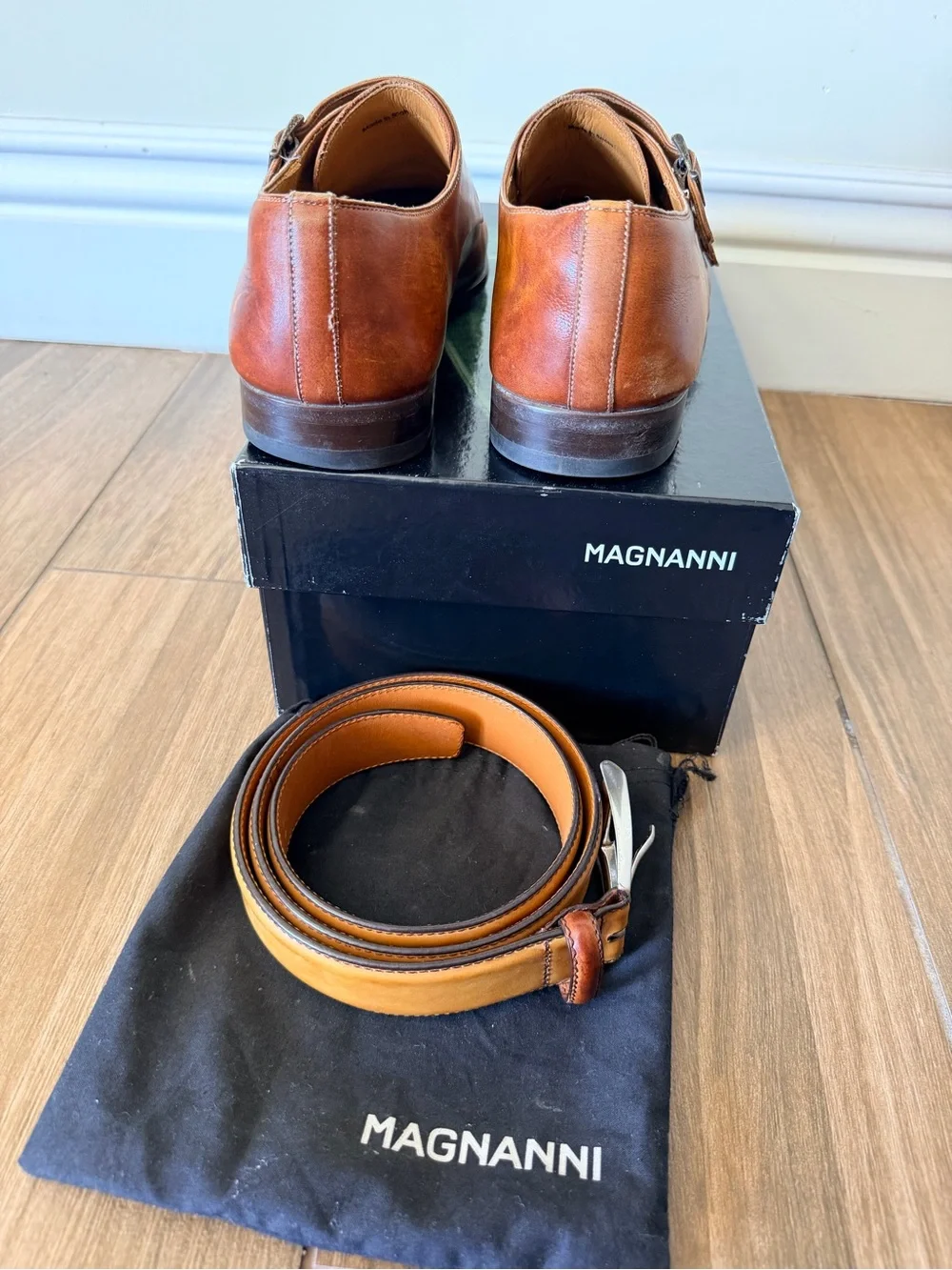 Magnanni Garrett double monk strap shoes with matching belt